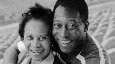 Mort de Pelé: La maman n’est pas au courant de son décès