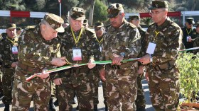 الفريق أول شنقريحة يفتتح أشغال الإجتماع السنوي لإطارات العتاد