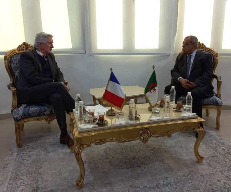 Industrie pharmaceutique: vers le renforcement du partenariat “algéro-français”