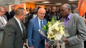 مسؤولون ماليون: الجزائر البلد الأجدر بِاحتضان “كان” 2025