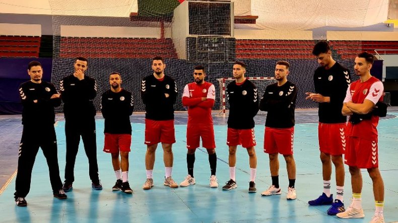 قائمة لاعبي منتخب كرة اليد لِبطولة العالم