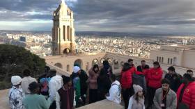 بالصور.. جولة سياحية للمنتخب الأنغولي في الباهية