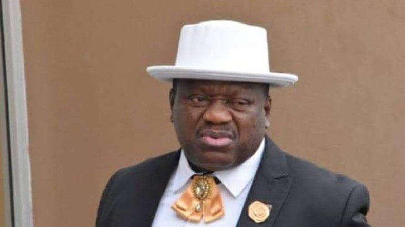 حديث عن طرد “الكاف” لِصحفيٍّ بنينيٍّ من الجزائر