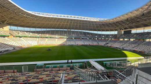 “الكاف” يعتمد 7 ملاعب جزائرية لاستضافة المنافسات القارية