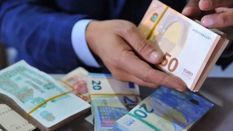 هؤلاء ممنوعون من فتح مكاتب صرف في الجزائر