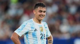 هذا ما فعله الأرجنتيني ديبالا بِالميدالية الذهبية للمونديال