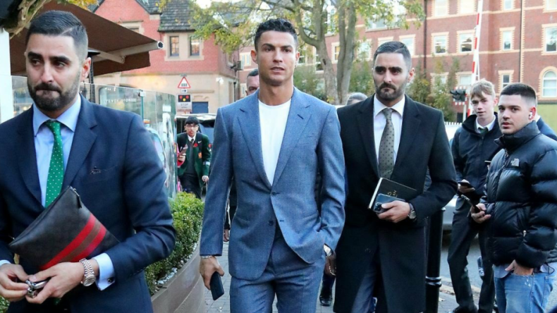 تفاصيل عن التوأم الحارس لرونالدو في السعودية