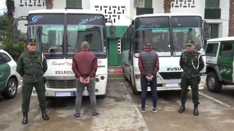 بالفيديو.. توقيف “سائقين متهوّرين” لحافلات نقل المسافرين في الدار البيضاء
