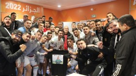 لاعبو المنتخب المحلّي يتذكّرون الفقيد “بن حمودة”