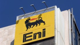 “إيني” و”سنام” تتفقان على إدارة خطوط غاز تربط الجزائر بإيطاليا