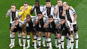 نائب رئيس الاتحاد الألماني يصف لاعبي منتخب بلاده بالقرود