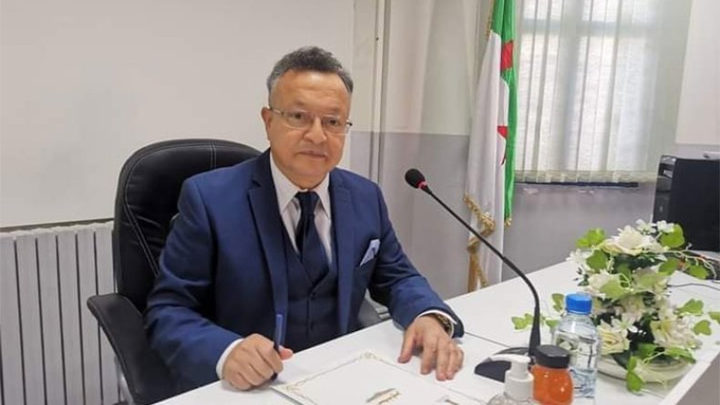التوظيف بالتعاقد لفائدة حاملي الدكتوراه والماجستير