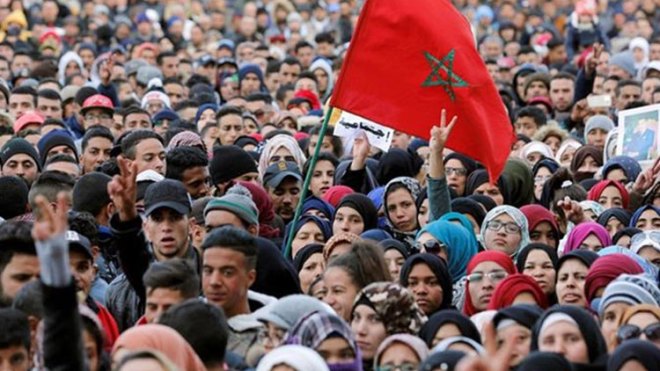 توسع الاحتجاجات في المغرب والشارع على فوهة بركان