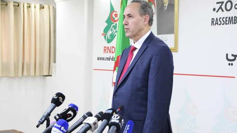 عز الدين ميهوبي يعلن اعتزال العمل السياسي والحزبي