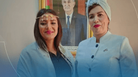 خيط الروح على جبين زوجة حفيد نيلسون مانديلا.. صورة تصنع الحدث