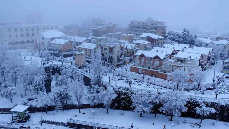 ثلوج بسمك 20 سم في عدّة ولايات.. هذه توصيات الحماية المدنية