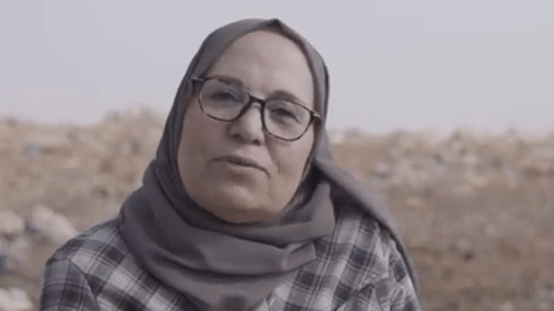 هذه قصة جزائرية تقيم بفلسطين بطريقة غير قانونية (فيديو)