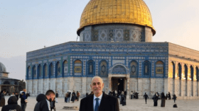 بالفيديو.. منع سفير الأردن من دخول الأقصى يثير الغضب عبر الشبكات