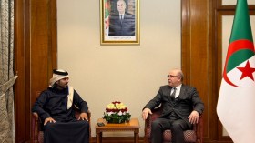 بالفيديو.. الوزير الأول يستقبل رئيس مجموعة “رِتاج” القطرية