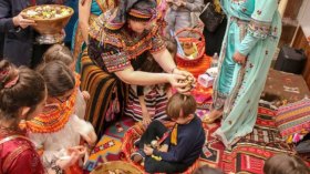 يناير.. تجديد اجتماعي وانتعاش تجاري