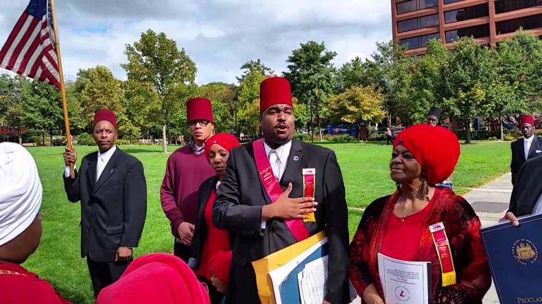 “الموريش”.. مغاربة أمريكا يثيرون الجدل مجددا