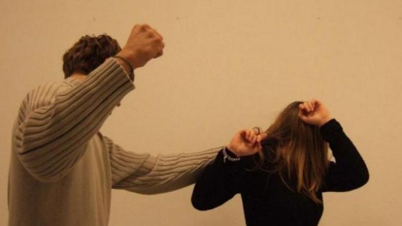 سجن رجل صفع زوجته خلال بث مباشر على تيك توك