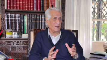 الدكتور أحمد طالب يتذكر