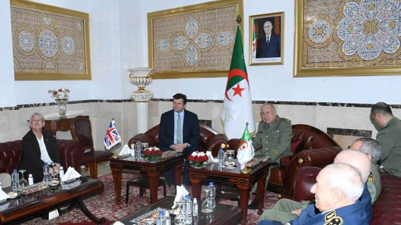 الفريق أول شنقريحة يستقبل وزير الدولة البريطاني المكلّف بالقوات المسلّحة