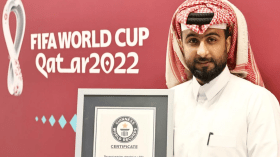 شاب قطري يدخل موسوعة غينيس للأرقام القياسية بسبب المونديال