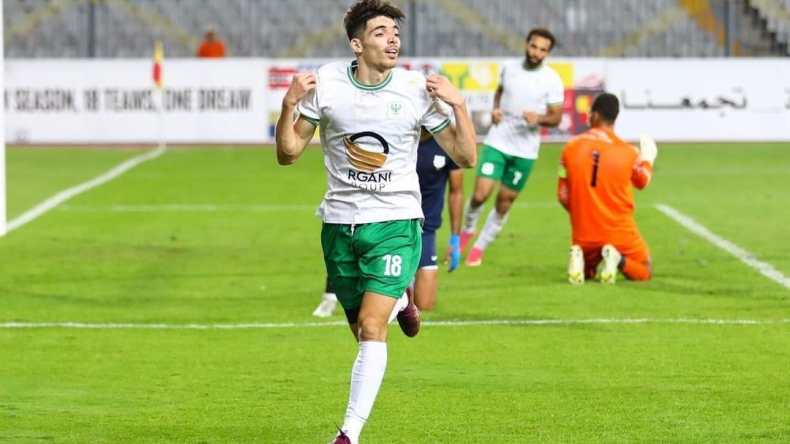 دغموم يسيل لعاب عدة أندية ويقدم أوراق اعتماده لبلماضي