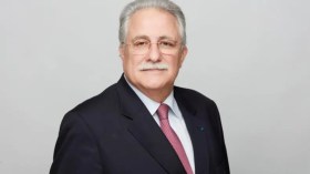 “Le voile, une question hystérique en France”, selon Chems-eddine Hafiz