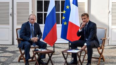 “La parole de Macron n’a guère de valeur”, selon le Kremlin
