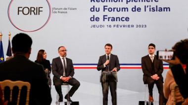 Macron met fin au Conseil français du culte musulman!