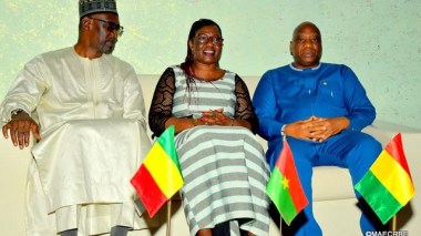 Les chefs de la diplomatie du Mali, de la Guinée et du Burkina se rencontrent à Ouagadougou