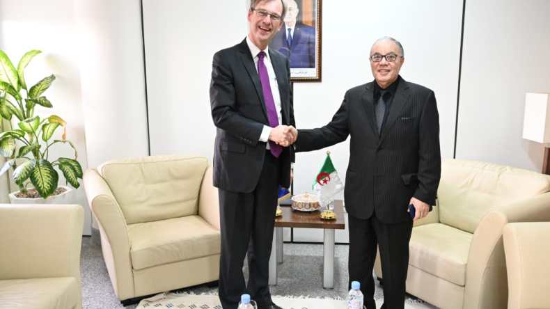 بلاني يبحث قضية الصحراء الغربية مع السفير الأوروبي