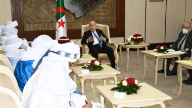 Le président Tebboune reçoit les représentants des mouvements politiques du Mali (VIDEO)