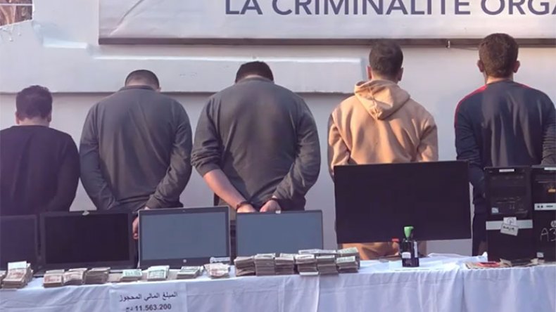 شبكة أنشأت “خُفية” فرعا لبنك أجنبي غير معتمد بالجزائر