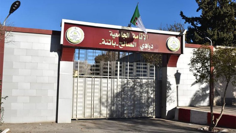 شاب يتسلل ليلا إلى إقامة للبنات في باتنة