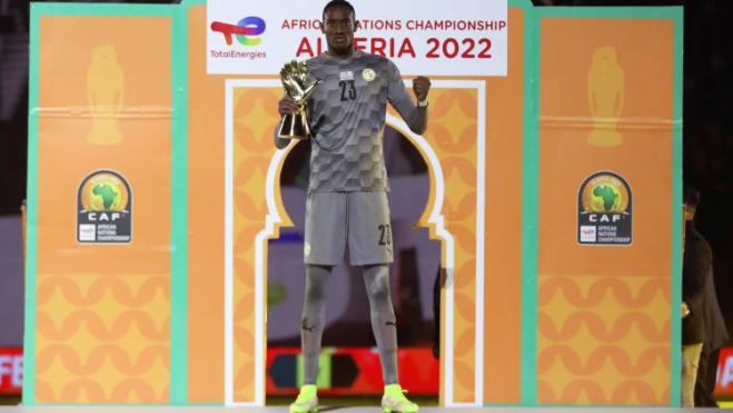 حارس المنتخب المحلّي السنيغالي.. هل هو الأطول حاليا في الملاعب؟
