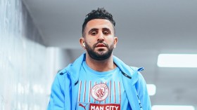 بِالفيديو: محرز يصنع هدفا ويتأهّل