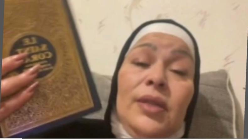 فيديو متداول للشابة خيرة وهي تعلن توبتها وتقسم على المصحف