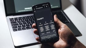 شات جي. بي. تي : التطبيق الذي يراك، يسمعك ويتكلم معك