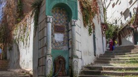 “قلعة الجزائر” تصارع الزمن من أجل البقاء !