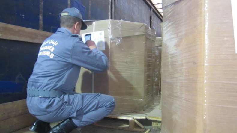 الجمارك الجزائرية: تعديلات مست 375 بندا تعريفيا للمنتجات