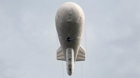 مسؤول أمريكي يكشف محتويات المنطاد الصيني