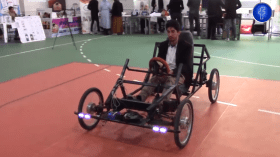 “عادل” طالب جامعي من بومرداس يبتكر سيارة كهربائية