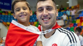 انتشال جثة قائد منتخب تركيا لكرة اليد من تحت الأنقاض
