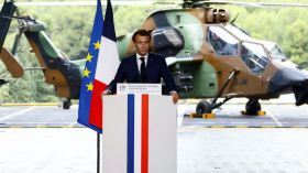 ماكرون في جولة إفريقية لترميم نفوذ فرنسا “المتآكل”