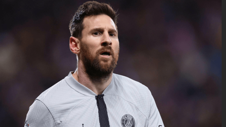رئيس نادي برشلونة يعلّق على عودة ميسي
