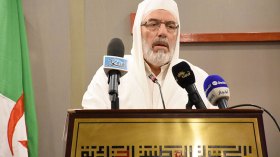 عميد جامع الجزائر يدعو  إلى خلق صيغ تمويل إسلامية منتجة